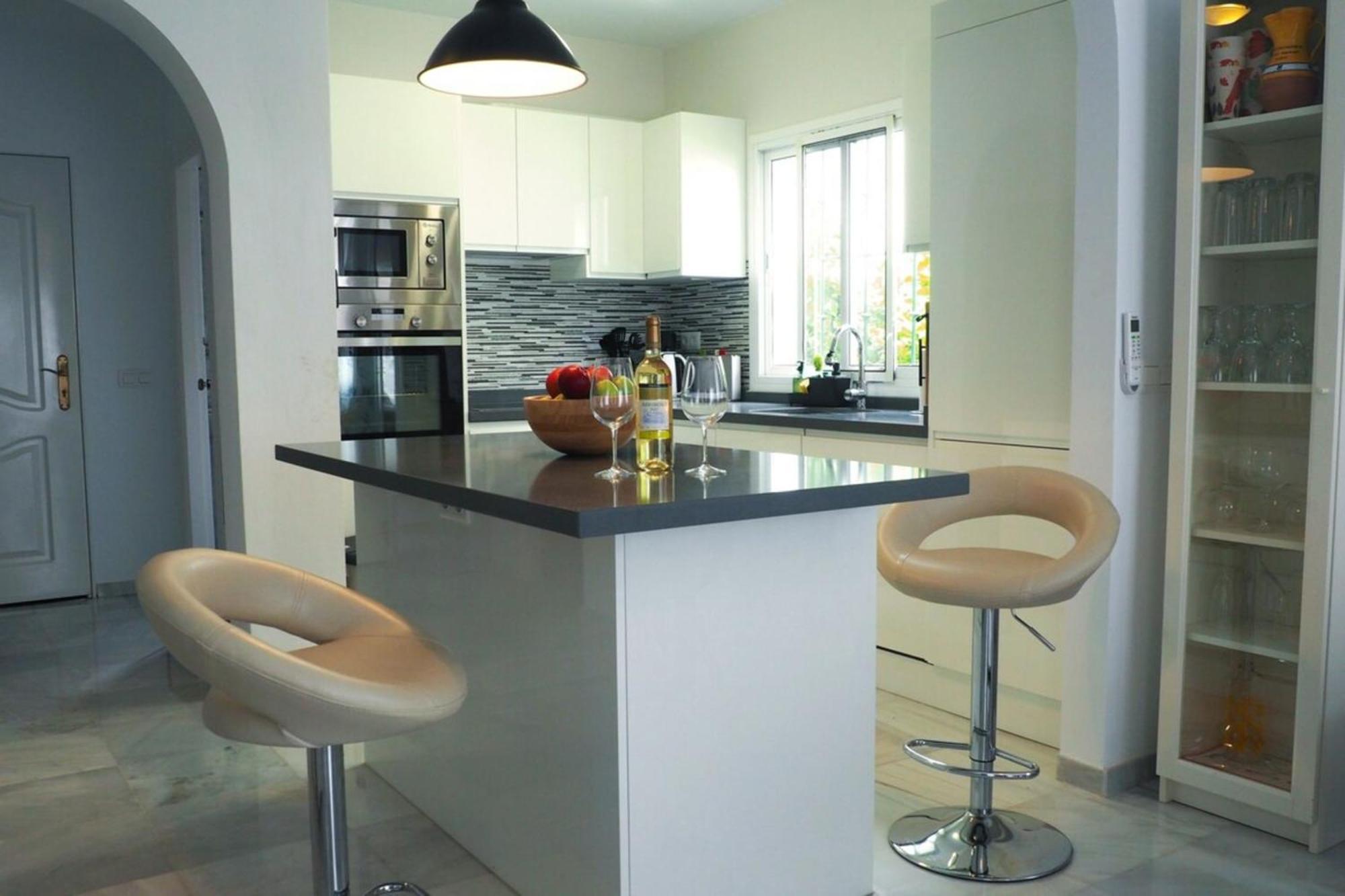 Stylish Villa Private Pool Ideal For Large Family 内尔哈 外观 照片